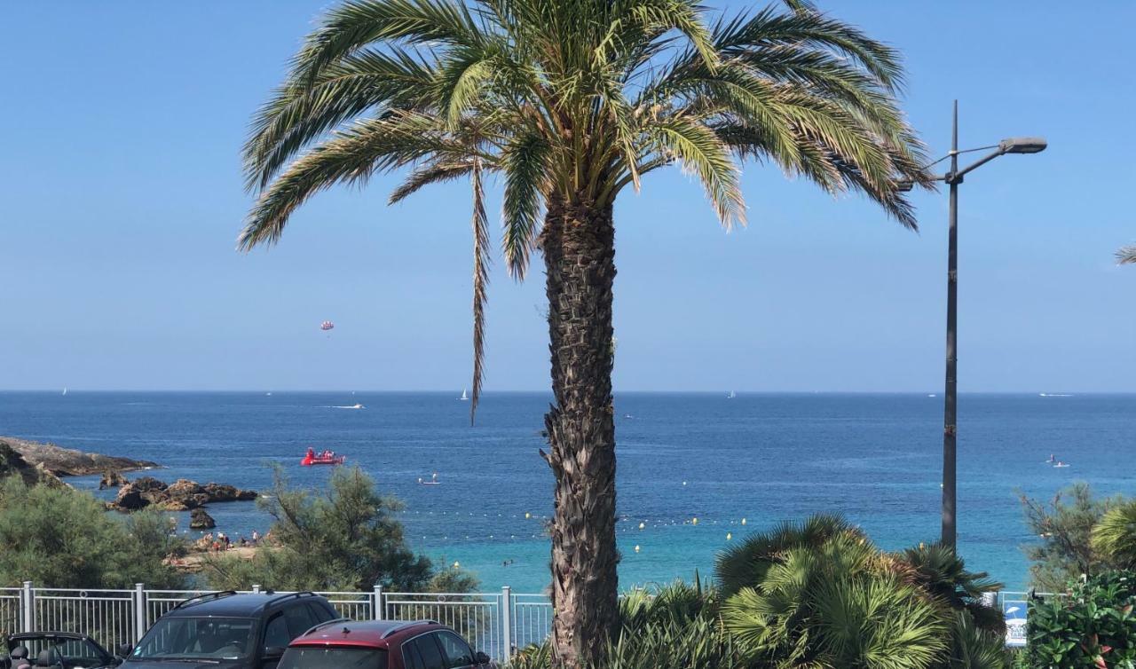 Maison En Front De Mer Sur La Plage De Portissol Sanary-sur-Mer Εξωτερικό φωτογραφία